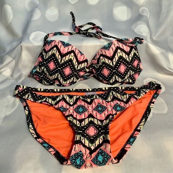 GEOMETRIC BRIGHT COLOR BIKINI by XHILARATION - Picture 1 of 6